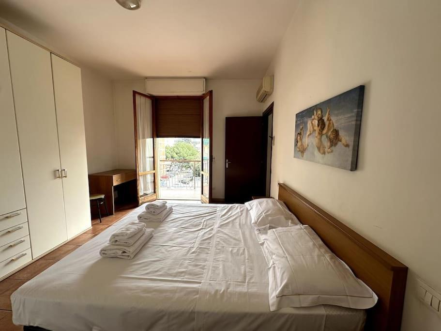 Mv Apartament 4a *